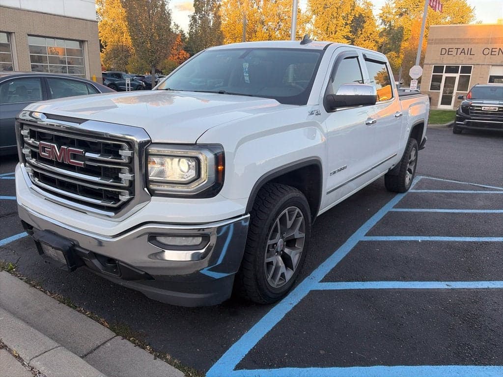 2017 GMC Sierra 1500 SLT — photo 1 of 4