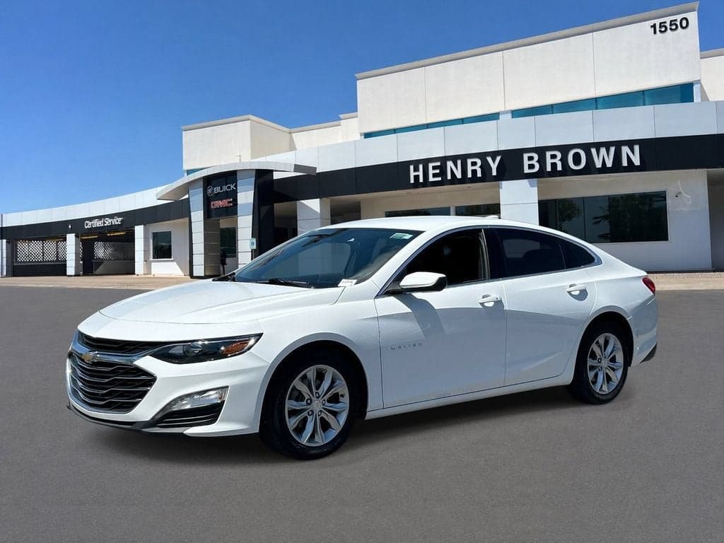 2023 Chevrolet Malibu LT — photo 1 of 49
