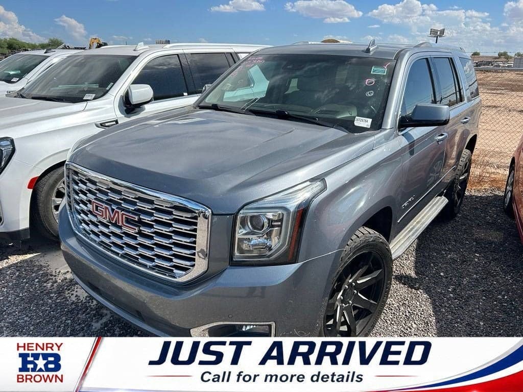 2019 GMC Yukon Denali — photo 1 of 5