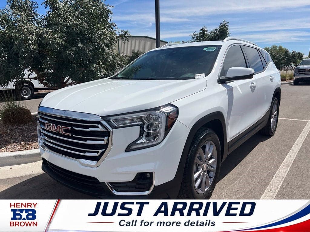 2023 GMC Terrain SLT — photo 1 of 5