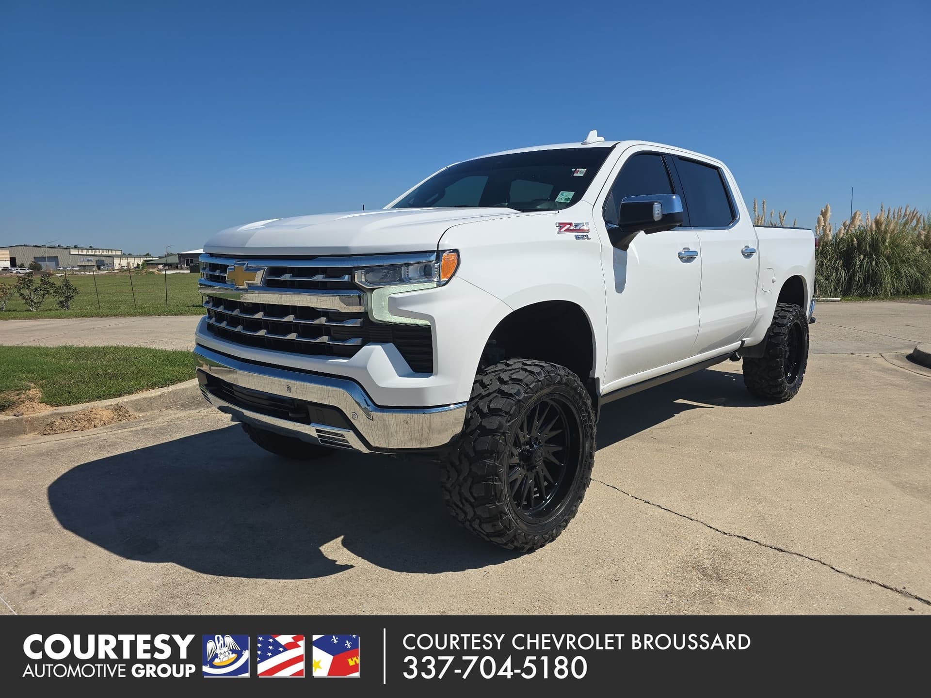 2022 Chevrolet Silverado 1500 LTZ — photo 1 of 5