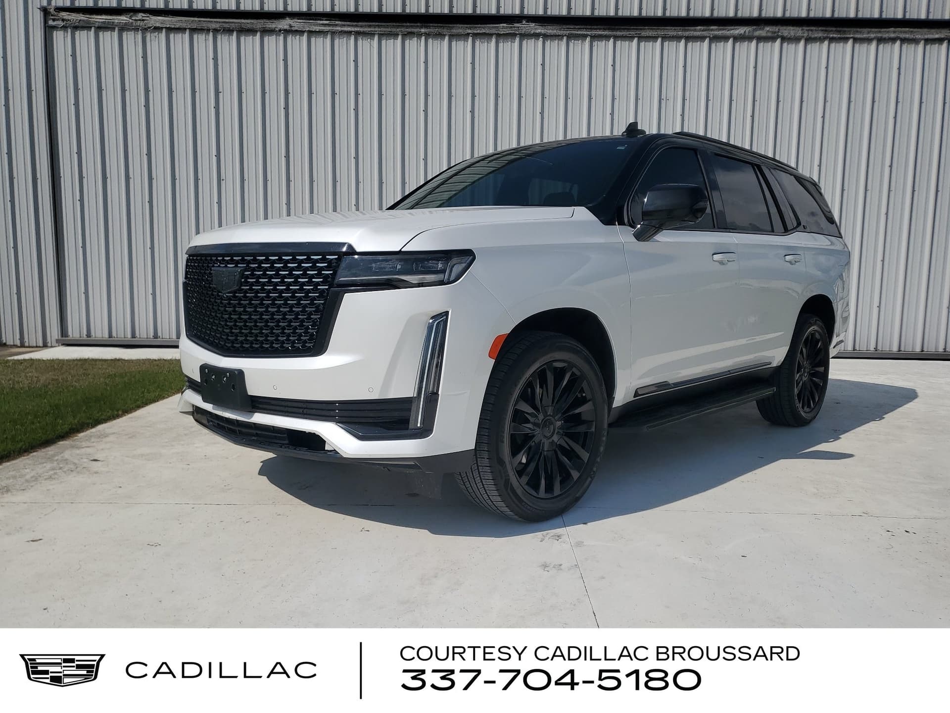 2023 Cadillac Escalade RWD Luxury — photo 1 of 36