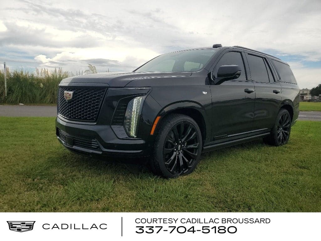 2025 Cadillac Escalade 4WD Sport Platinum — photo 1 of 36