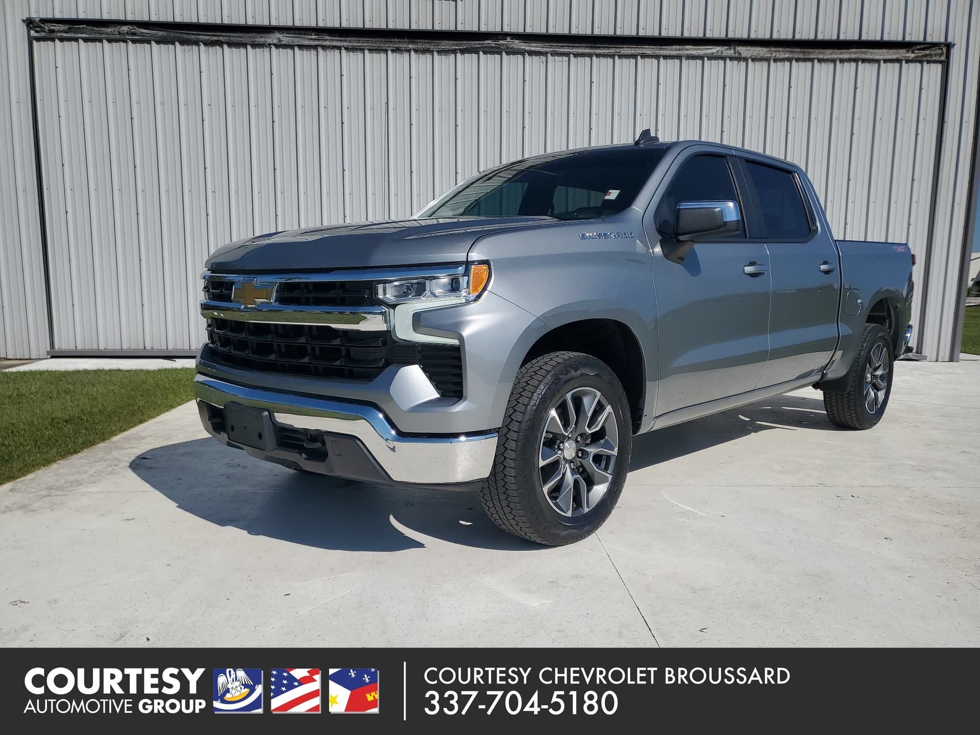 2023 Chevrolet Silverado 1500 LT — photo 1 of 5