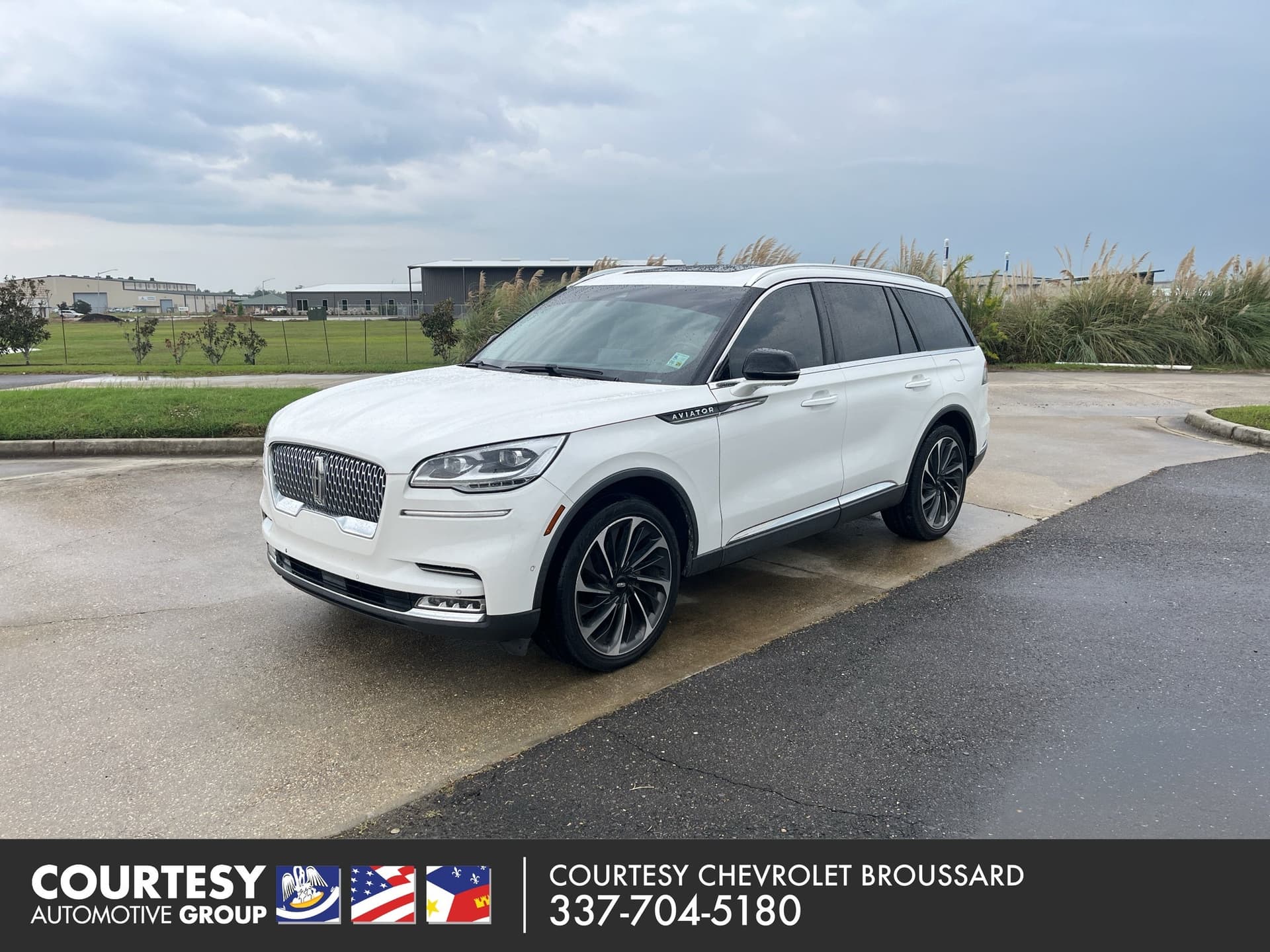 2020 Lincoln Aviator Reserve — photo 1 of 5
