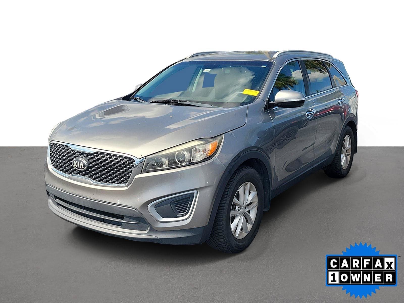 2017 Kia Sorento Base — photo 1 of 5