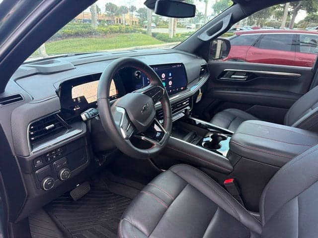 2025 Chevrolet Tahoe RST — photo 1 of 5