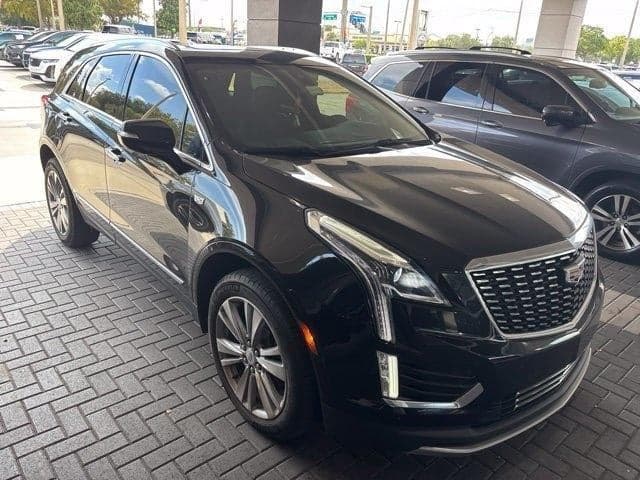 2024 Cadillac XT5 Base — photo 1 of 22