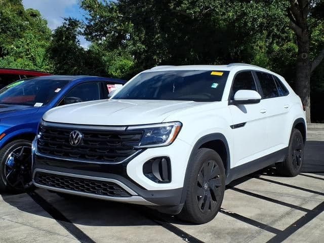 2025 Volkswagen Atlas Cross Sport 2.0T SE w/Technology — photo 1 of 10
