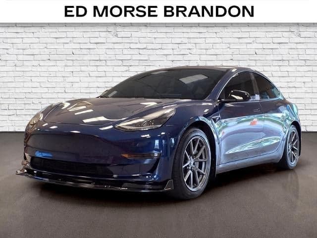 2021 Tesla Model 3 Standard Range Plus — photo 1 of 30
