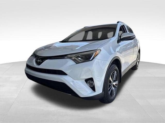 2017 Toyota RAV4 XLE — photo 1 of 5