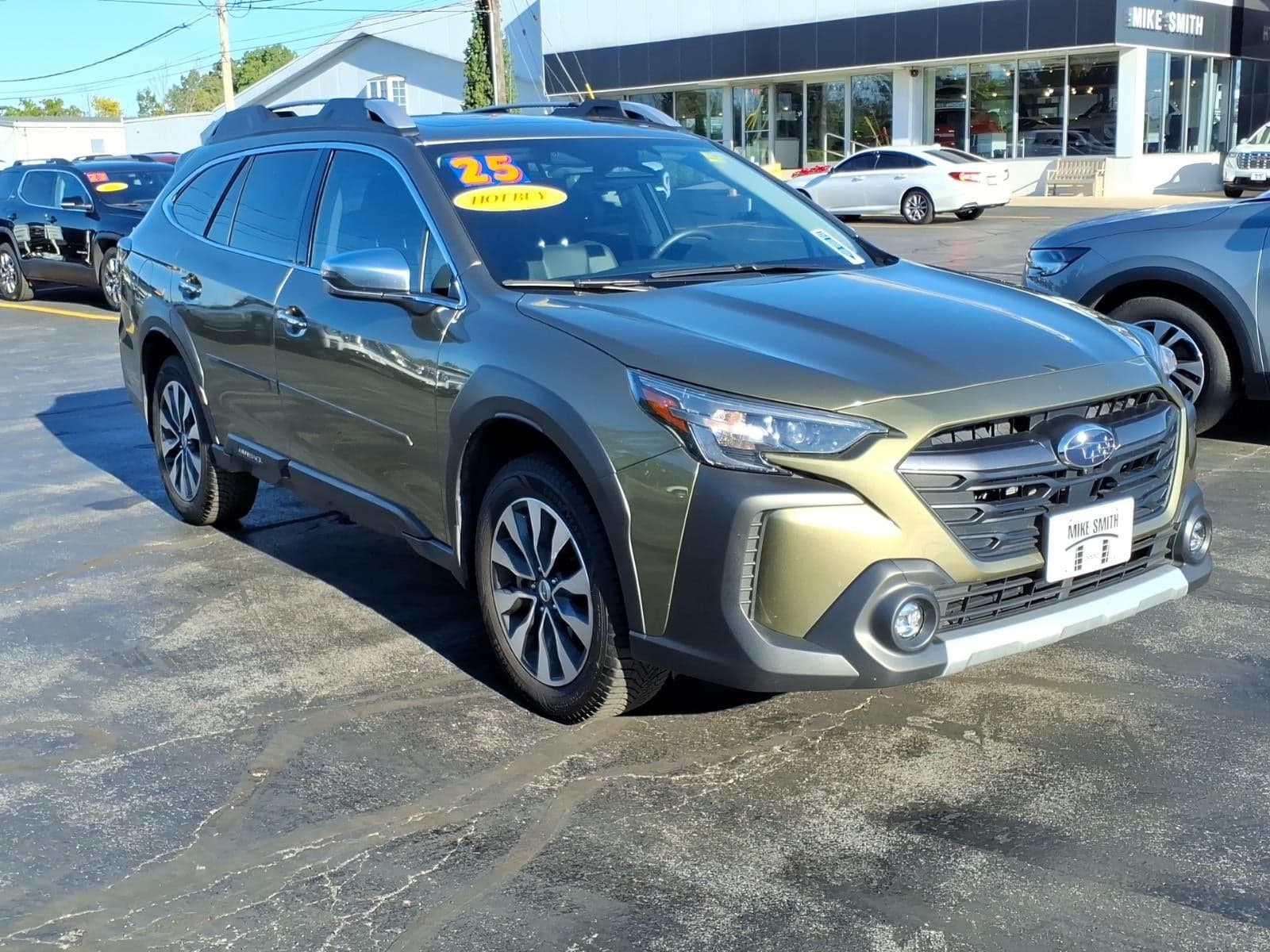 2025 Subaru Outback Touring XT — photo 1 of 31