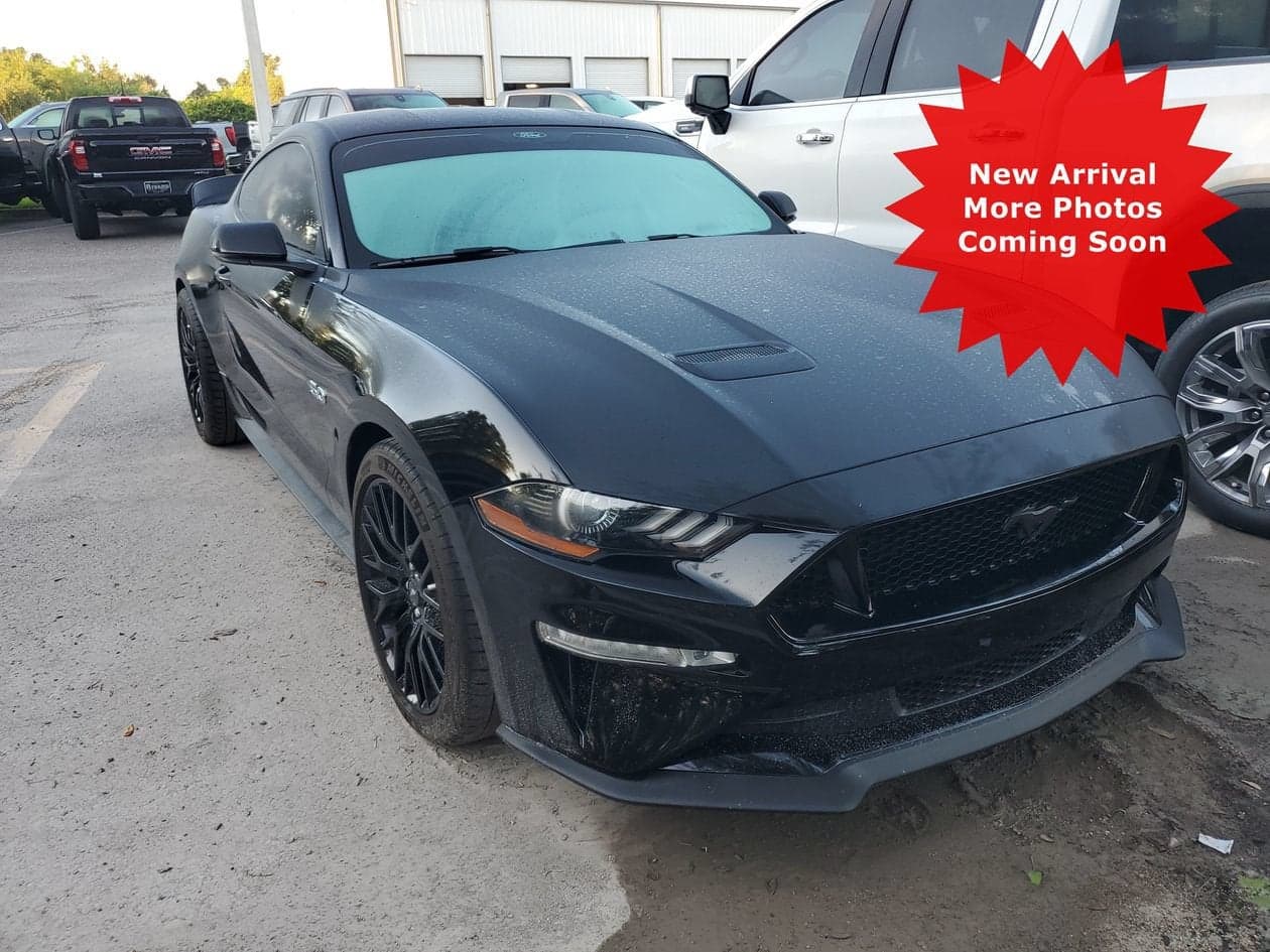 2020 Ford Mustang GT Premium — photo 1 of 17