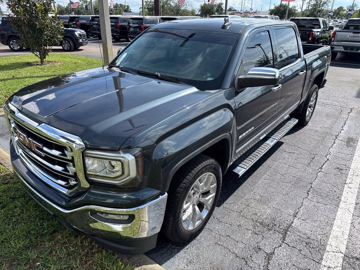 2018 GMC Sierra 1500 SLT — photo 1 of 5