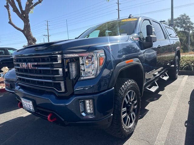 2021 GMC Sierra 2500HD AT4 — photo 1 of 3