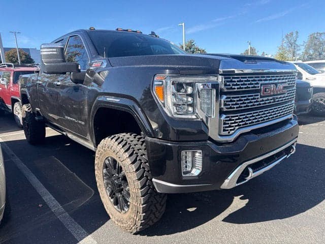 2022 GMC Sierra 2500HD Denali — photo 1 of 4