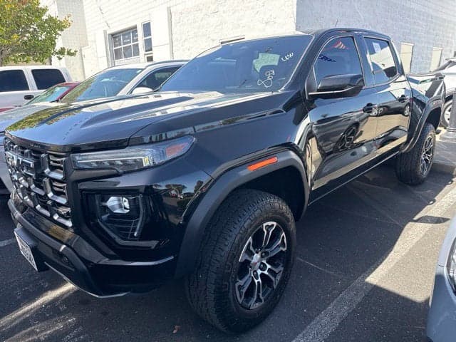 2023 GMC Canyon 4WD AT4 — photo 1 of 3
