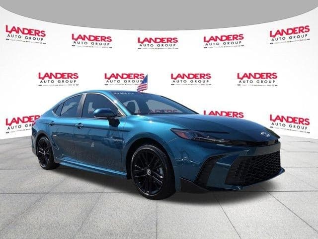 2026 Toyota Camry SE — photo 1 of 27