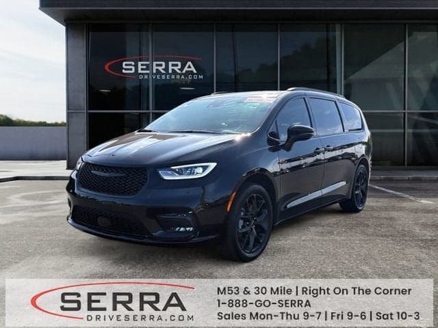 2024 Chrysler Pacifica Limited — photo 1 of 29