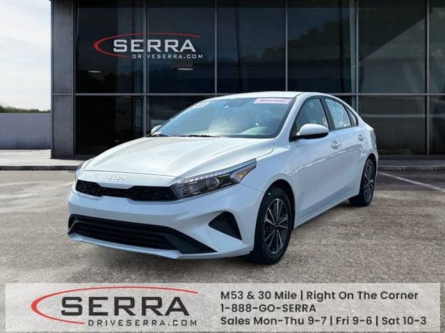 2023 Kia Forte LXS — photo 1 of 26