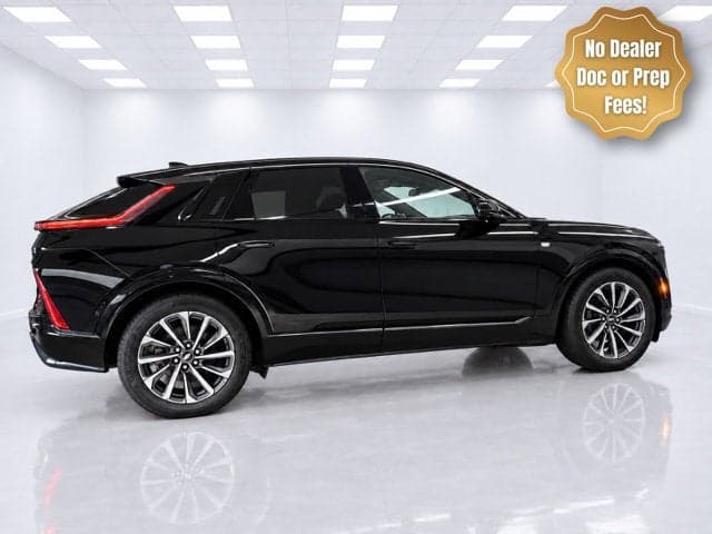 2024 Cadillac LYRIQ Sport — photo 1 of 5