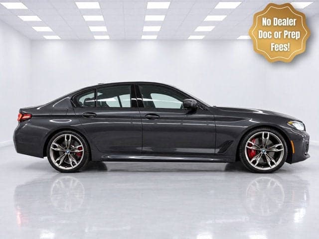 2021 BMW 5 Series M550i xDrive — photo 1 of 5