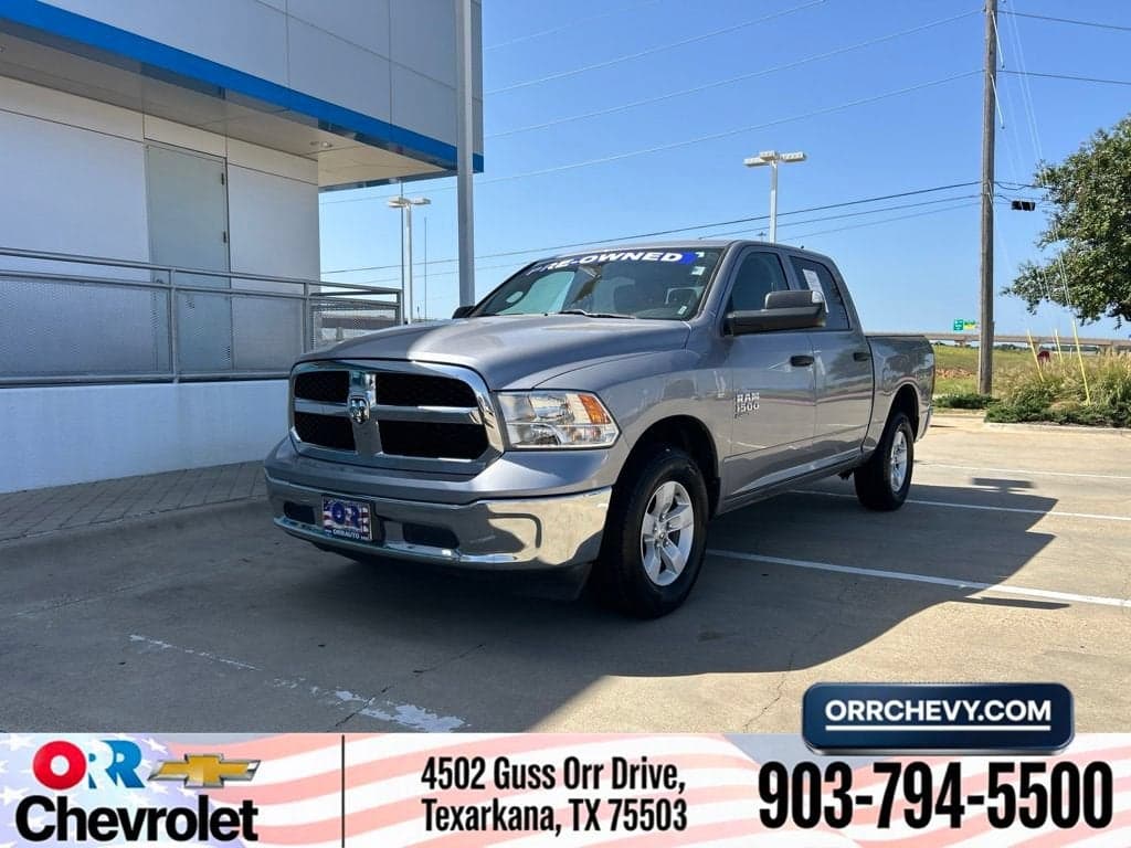 2023 RAM 1500 Classic SLT — photo 1 of 20