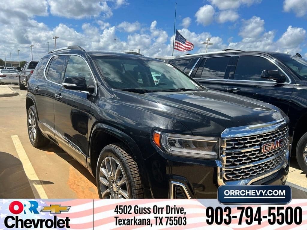 2023 GMC Acadia Denali — photo 1 of 32