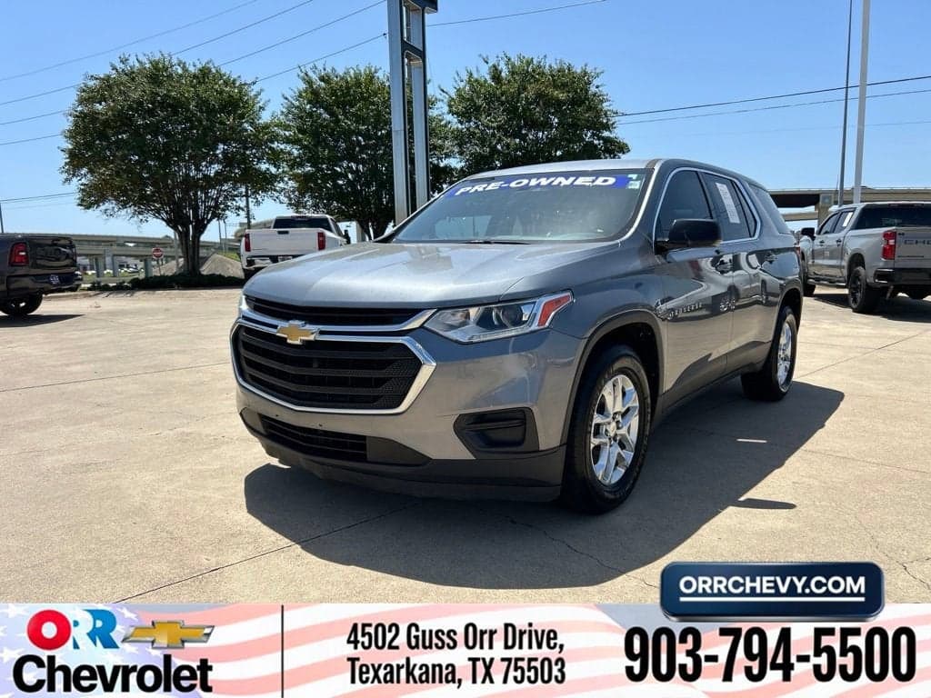 2019 Chevrolet Traverse LS — photo 1 of 37