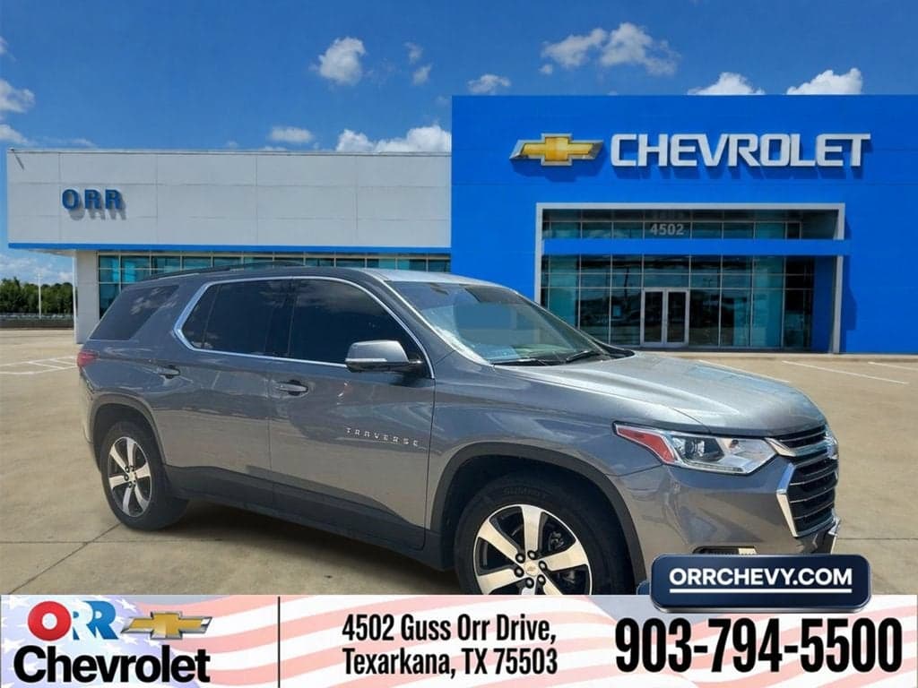 2020 Chevrolet Traverse LT Leather — photo 1 of 32