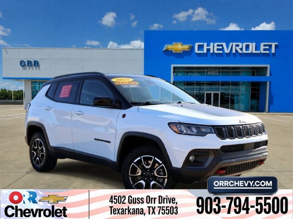 2025 Jeep Compass Trailhawk — photo 1 of 5