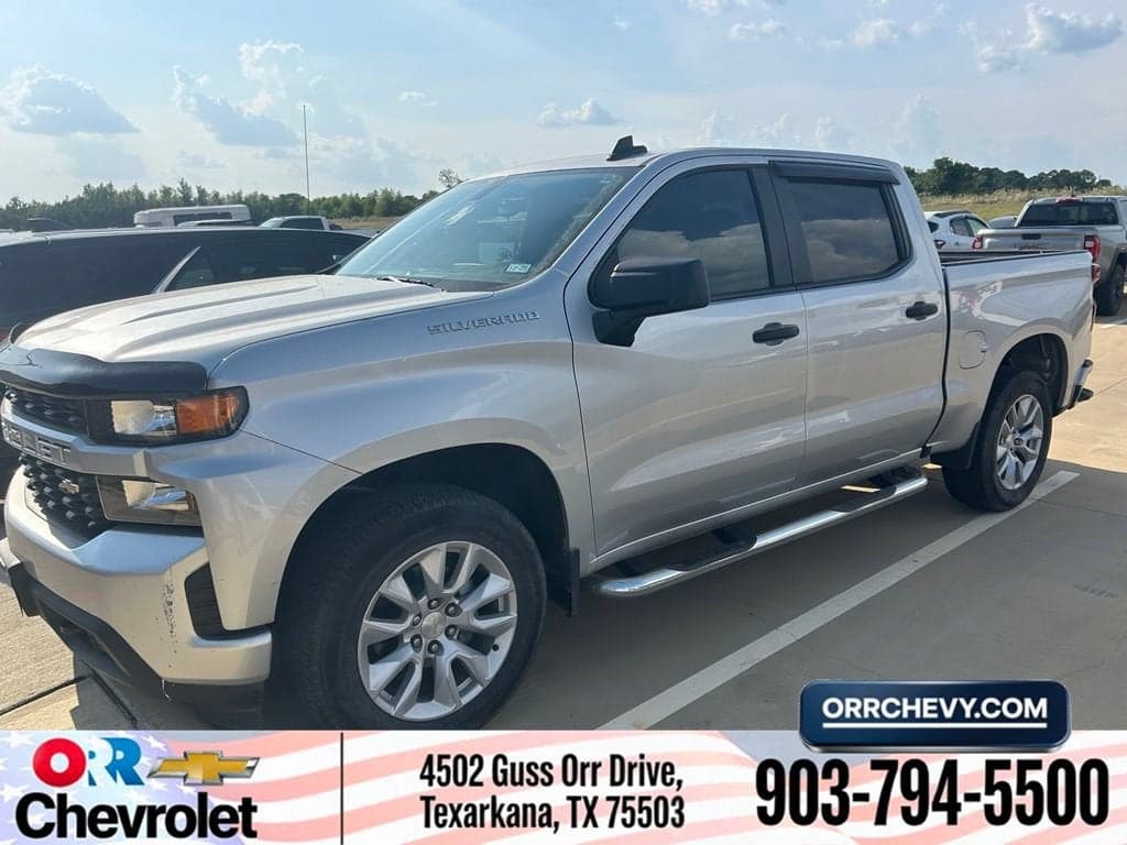 2021 Chevrolet Silverado 1500 Custom — photo 1 of 30