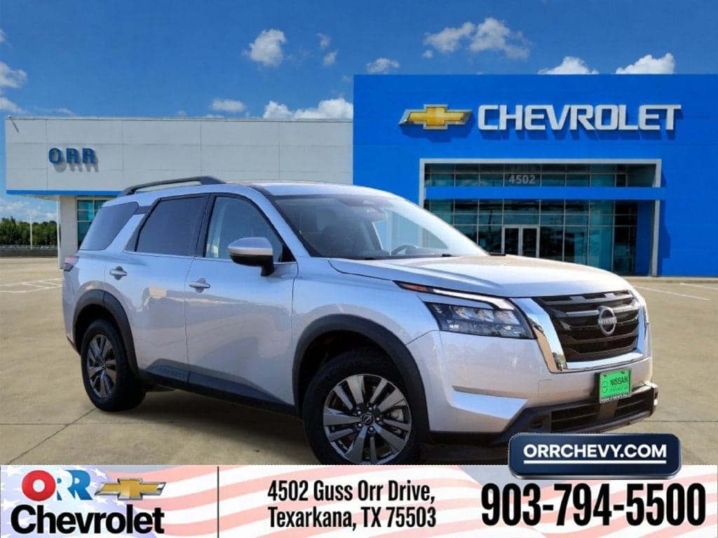 2025 Nissan Pathfinder SV — photo 1 of 5