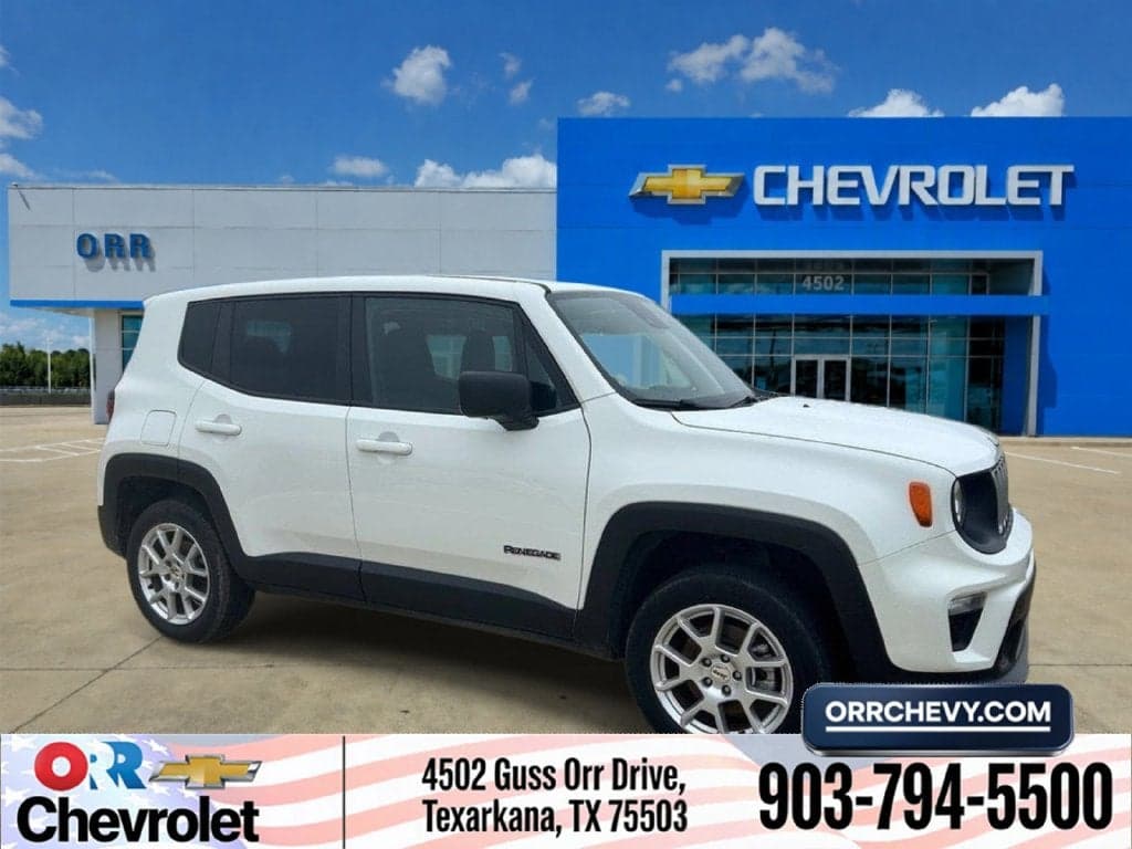 2023 Jeep Renegade Latitude — photo 1 of 16