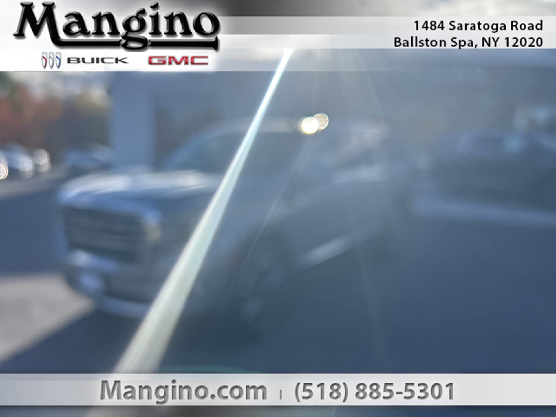 2023 GMC Yukon XL SLT — photo 1 of 5