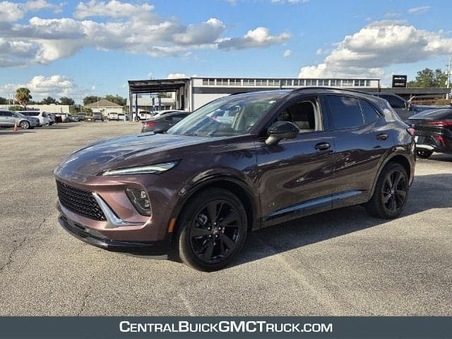 2025 Buick Envision Sport Touring — photo 1 of 5