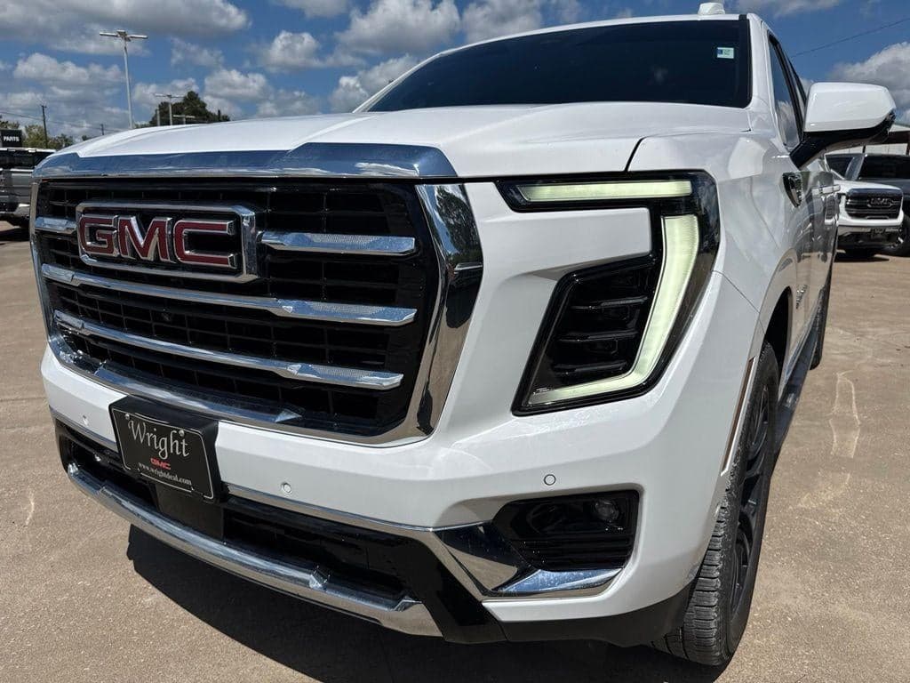 2025 GMC Yukon XL Elevation — photo 1 of 35