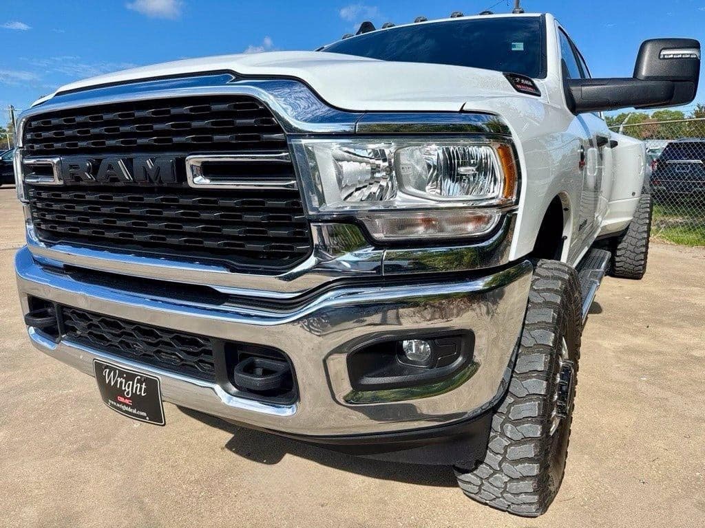 2024 RAM 3500 Big Horn — photo 1 of 5