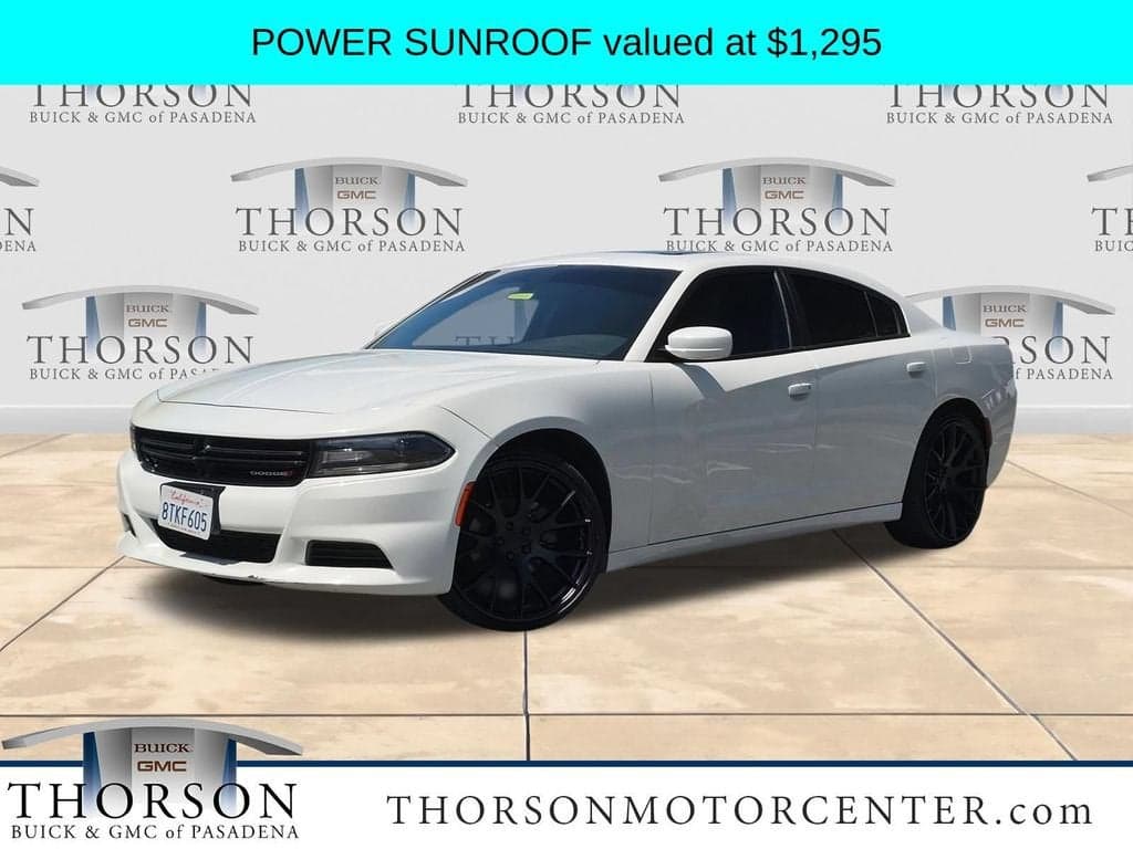 2020 Dodge Charger SXT — photo 1 of 38