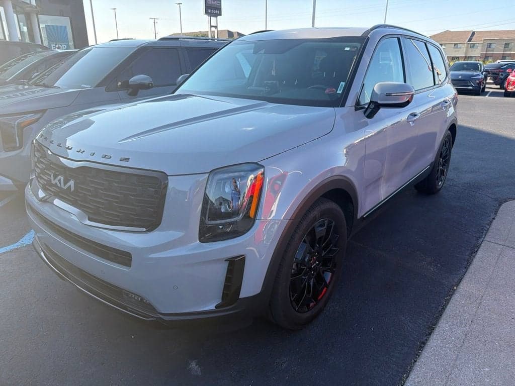 2022 Kia Telluride SX — photo 1 of 5