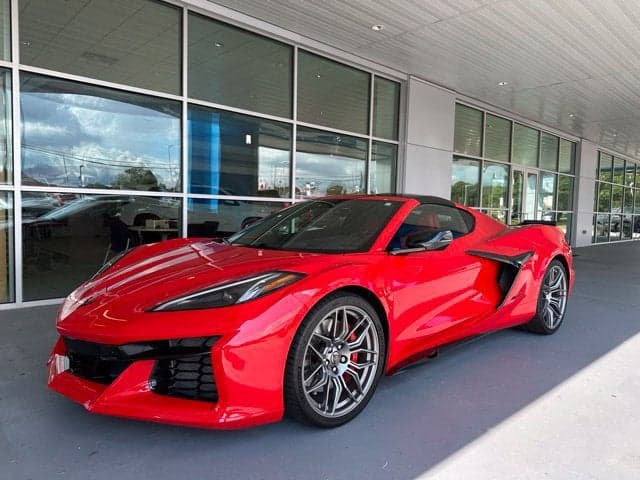 2023 Chevrolet Corvette 2LZ — photo 1 of 22