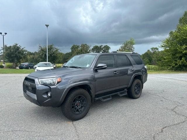 2023 Toyota 4Runner SR5 Premium — photo 1 of 10