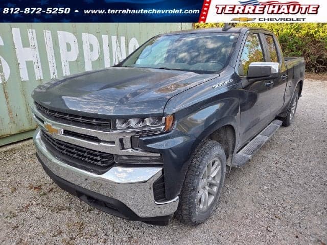 2019 Chevrolet Silverado 1500 LT — photo 1 of 5