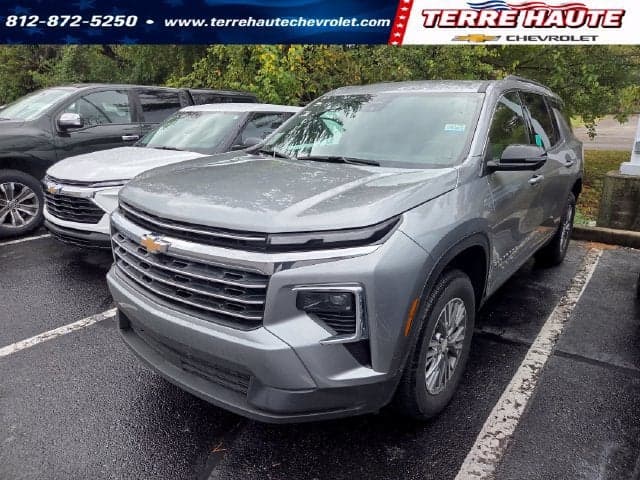 2026 Chevrolet Traverse FWD LT — photo 1 of 5