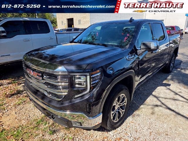 2025 GMC Sierra 1500 SLT — photo 1 of 5