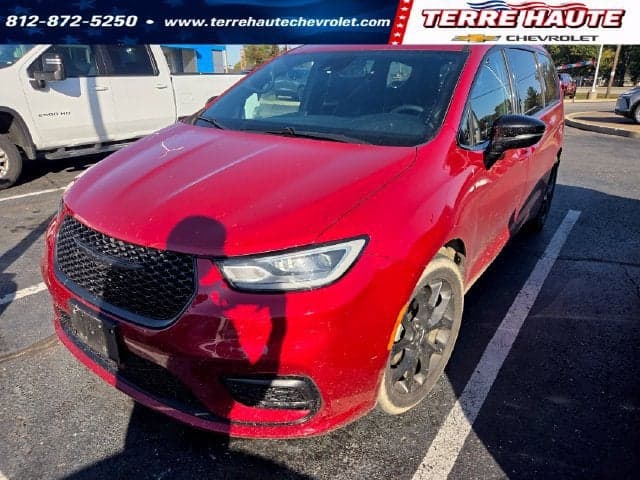 2025 Chrysler Pacifica Limited — photo 1 of 3