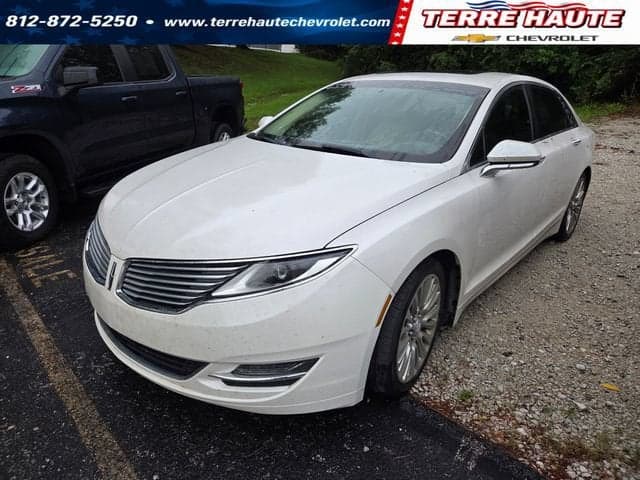 2014 Lincoln MKZ Base — photo 1 of 20