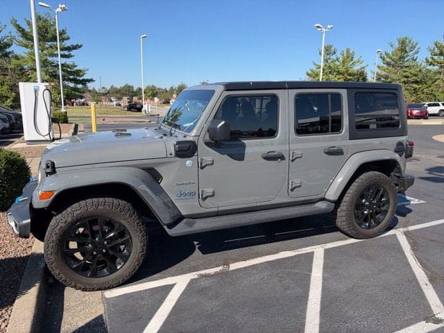 2023 Jeep Wrangler 4xe Sahara — photo 1 of 5