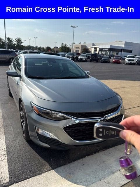 2025 Chevrolet Malibu RS — photo 1 of 34