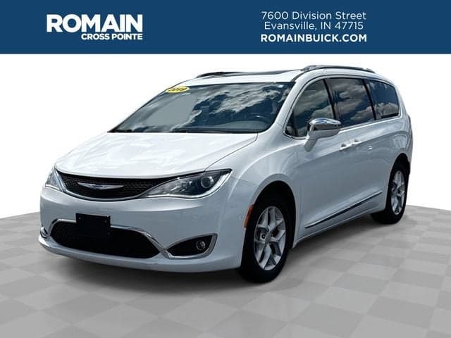 2019 Chrysler Pacifica Limited — photo 1 of 28